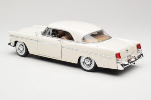 Chrysler 300B Bílý Maisto 1:18 531897 Kov – obrázek 7 z 8