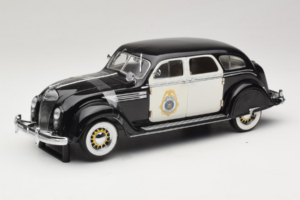 Chrysler Airflow Policejní Auto Signature Models 1:18 CCSM01 Kov
