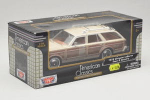 Chrysler LeBaron Town & Country Béžový Motormax 1:24 MM7331BG Kov – obrázek 2 z 3