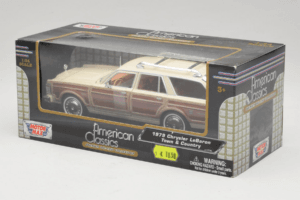 Chrysler LeBaron Town & Country Béžový Motormax 1:24 MM7331BG Kov – obrázek 3 z 3