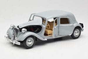 Citroen 15CV 6 Cyl Šedý Maisto 1:18 50313 Kov – obrázek 2 z 8