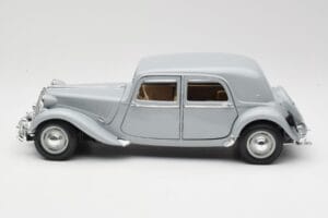 Citroen 15CV 6 Cyl Šedý Maisto 1:18 50313 Kov – obrázek 4 z 8