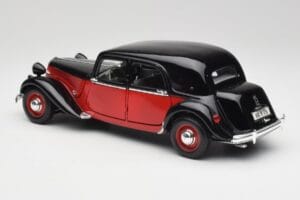 Citroen 15CV 6 Cyl Černý & Červený Valmy Maisto 1:18 56009 Kov – obrázek 7 z 8