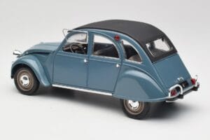 Citroen 2CV Bleu Nuit Solido 1:18 8028 Kov – obrázek 5 z 6