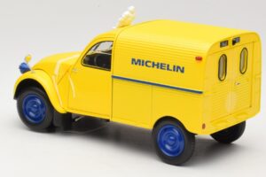 Citroen 2CV Fourgonnette Michelin Bibendum Norev 1:18 181502 Kov – obrázek 5 z 6