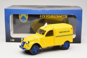 Citroen 2CV Fourgonnette Michelin Bibendum Norev 1:18 181502 Kov – obrázek 6 z 6