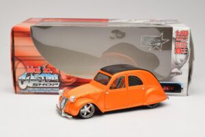 Citroen 2CV Oranžový Maisto 1:18 31321 Kov – obrázek 8 z 8
