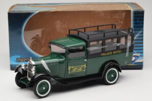 Citroen C4 F Palace Hotel Zelený Solido 1:18 118303-00 Kov – obrázek 6 z 6