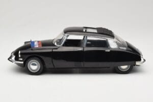 Citroen DS Presidentielle Šedý Solido 1:18 8035 Kov – obrázek 4 z 8