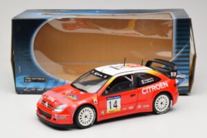Citroen Xsara T4 WRC #14 P. Bugalski / J-P. Chiaroni WRC 2001 Solido 1:18 9021 Kov – obrázek 8 z 8