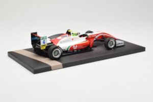 Dallara Mercedes F317 #4 M. Schumacher Prema Theodore Racing European F3 Champion 2018 Minichamps 1:18 517181804 Kov – obrázek 3 z 6