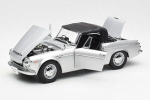 Datsun Fairlady 2000 SR311 Roadster Stříbrný AUTOart 1:18 77432 Kov – obrázek 2 z 8