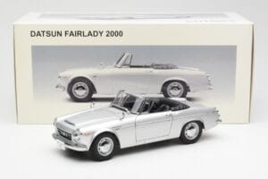 Datsun Fairlady 2000 SR311 Roadster Stříbrný AUTOart 1:18 77432 Kov – obrázek 8 z 8