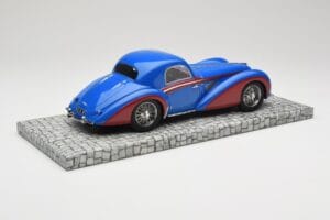 Delahaye Type 145 V12 Coupe Modrý Červený Minichamps 1:18 107116121 Pryskyřice – obrázek 2 z 6