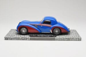 Delahaye Type 145 V12 Coupe Modrý Červený Minichamps 1:18 107116121 Pryskyřice – obrázek 3 z 6