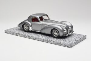 Delahaye Type 145 V12 Coupe Mullin Museum Minichamps 1:18 107116120 Kov – obrázek 6 z 6