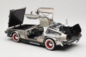 DeLorean DMC-12 Back to the Future Part III Sun Star 1:18 2712 Kov – obrázek 5 z 8