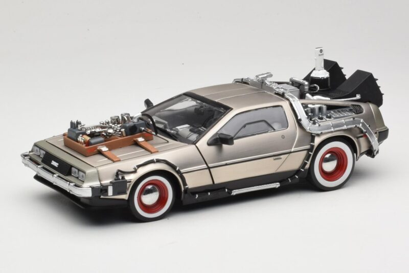 DeLorean DMC-12 Back to the Future Part III Sun Star 1:18 2712 Kov