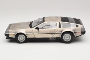 DeLorean DMC-12 Stříbrný Sun Star 1:18 2703 Kov – obrázek 3 z 6