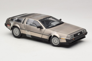DeLorean DMC-12 Stříbrný Sun Star 1:18 2703 Kov – obrázek 4 z 6