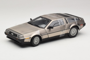 DeLorean DMC-12 Stříbrný Sun Star 1:18 2703 Kov