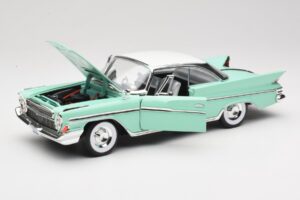 DeSoto Adventurer Zelený Road Signature 1:18 92738-R1 Kov – obrázek 2 z 8