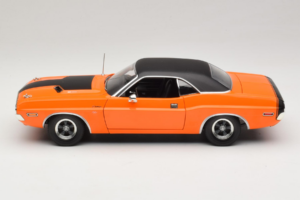 Dodge Challenger R/T Fast & Furious Darden's Car Greenlight 1:18 12846 Kov – obrázek 4 z 8