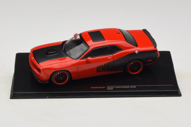 Dodge Challenger SRT8 Červený IXO 1:43 CLC597N Kov