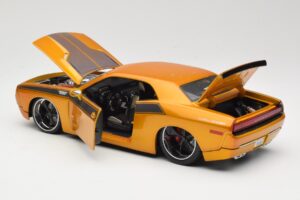 Dodge Challenger Concept Zlatý Maisto 1:18 31320 Kov – obrázek 5 z 8