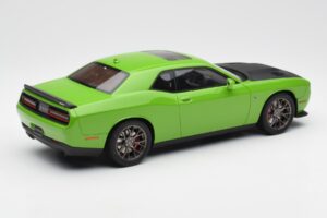 Dodge Challenger SRT Hellcat Zelený GT Spirit 1:18 GT168 Pryskyřice – obrázek 2 z 6