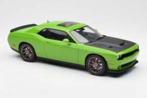Dodge Challenger SRT Hellcat Zelený GT Spirit 1:18 GT168 Pryskyřice – obrázek 4 z 6