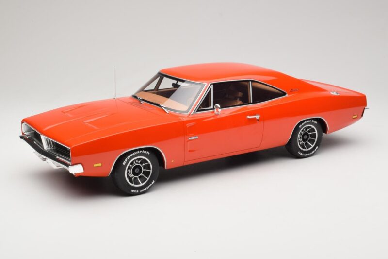 Dodge Charger Hemi Oranžový Otto 1:12 G060 Pryskyřice