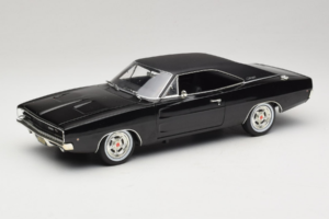 Dodge Charger R/T Steve McQueen Bullitt Movie Greenlight 1:18 12839 Kov