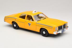 Dodge Monaco Taxi Rocky III GreenLight 1:18 19111 Kov – obrázek 6 z 8