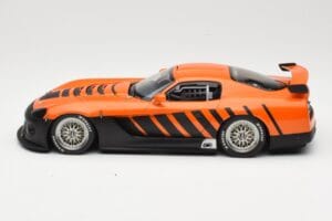 Dodge Viper Competition Coupe Go Man Go Orange AUTOart 1:18 80422 Kov – obrázek 3 z 6