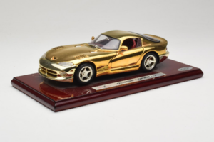 Dodge Viper GTS Gold Plated 23K Maisto 1:18 GP001 Kov – obrázek 3 z 8