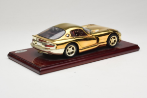 Dodge Viper GTS Gold Plated 23K Maisto 1:18 GP001 Kov – obrázek 4 z 8
