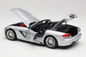 Dodge Viper SRT-10 Bright Stříbrný Bburago 1:18 34908 Kov – obrázek 5 z 8