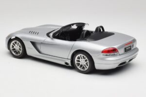 Dodge Viper SRT-10 Bright Stříbrný Bburago 1:18 34908 Kov – obrázek 7 z 8