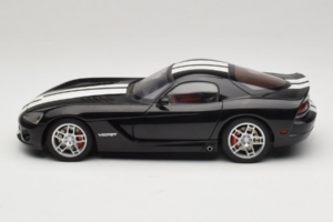 Dodge Viper SRT-10 Coupe Černý AUTOart 1:18 71712 Kov – obrázek 4 z 8