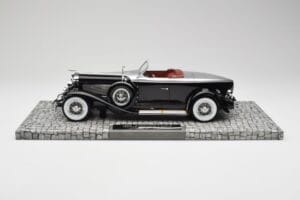 Duesenberg Model J Torpedo Disappearing Top Convertible Coupe Stříbrný Černý Minichamps 1:18 107150431 Pryskyřice – obrázek 3 z 6