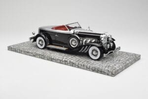 Duesenberg Model J Torpedo Disappearing Top Convertible Coupe Stříbrný Černý Minichamps 1:18 107150431 Pryskyřice – obrázek 4 z 6