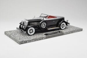 Duesenberg Model J Torpedo Disappearing Top Convertible Coupe Stříbrný Černý Minichamps 1:18 107150431 Pryskyřice