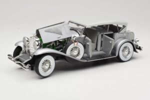 Duesenberg SJ Stříbrný GreenLight 1:18 13525 Kov – obrázek 2 z 8