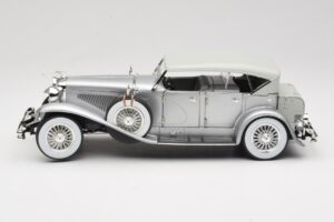 Duesenberg SJ Stříbrný GreenLight 1:18 13525 Kov – obrázek 4 z 8