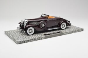 Duesenberg SJN Convertible Coupe Vínový Minichamps 1:18 107150331 Kov