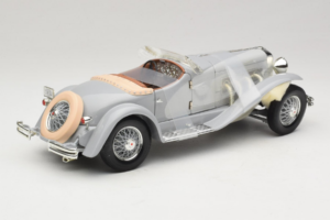 Duesenberg SJ Gary Cooper's Movie Car ERTL 1:18 7963 Kov – obrázek 2 z 6