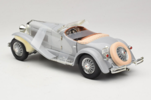 Duesenberg SJ Gary Cooper's Movie Car ERTL 1:18 7963 Kov – obrázek 5 z 6