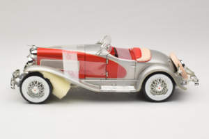 Duesenberg SJ Clark Gable's Car Stříbrný Červený ERTL 1:18 7962 Kov – obrázek 3 z 6