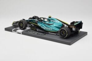 Aston Martin AMR22 Aramco #5 S. Vettel Abu Dhabi GP 2022 Last Race Collector's Edition Minichamps 1:18 117222205 Pryskyřice – obrázek 5 z 7